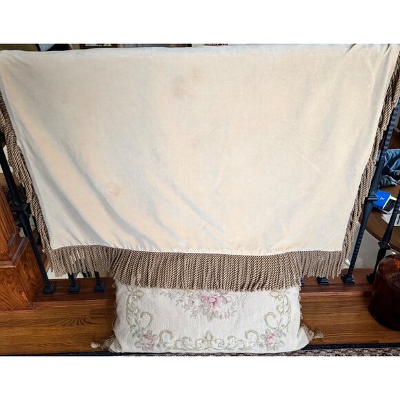 Shabby Tapestry Throw Tassel Pillow Set Beige Cover Floral Embroidered Vintage - Picture 4 of 16